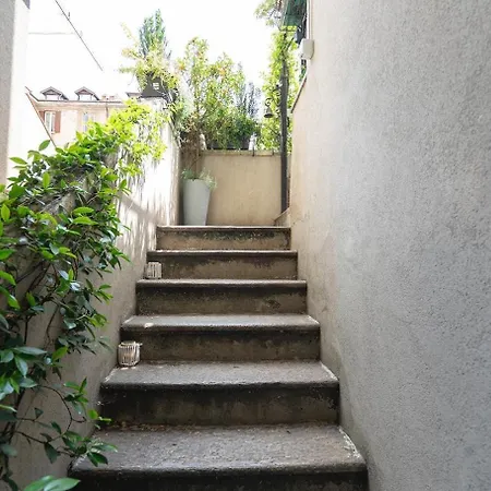 Nuovissimo Monolocale Con Cucina E Terrazzo Apartmán